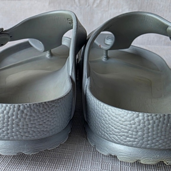 Birkenstock Gizeh 39 Sandals Silver Eva Flip Flop Women T-Strap Size 8.5/9 - Picture 4 of 6